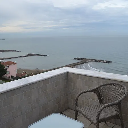Fengo Hotel&spa 3*