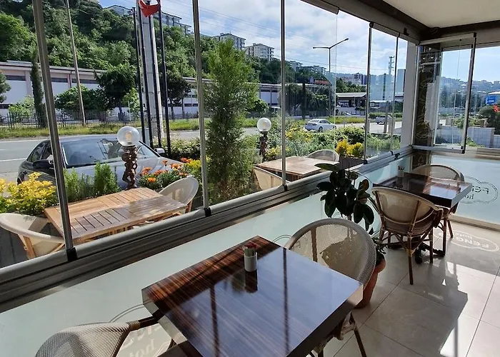 Fengo & Отель 3*