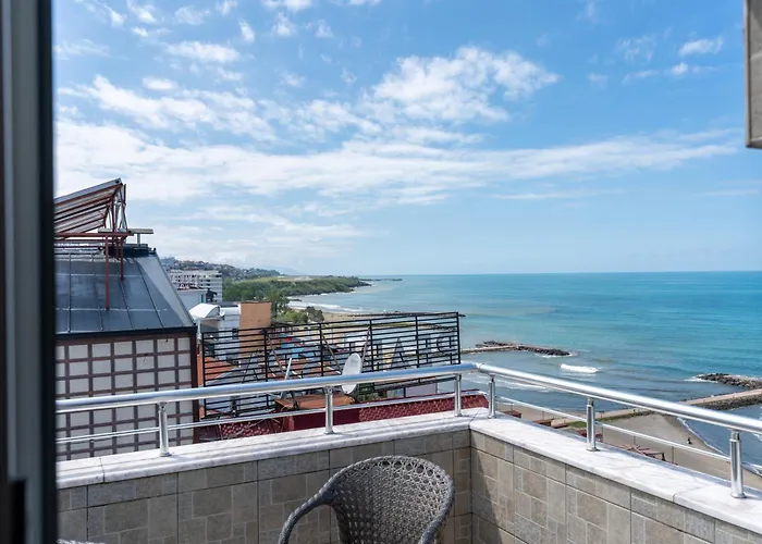 Отель Fengo & 3*